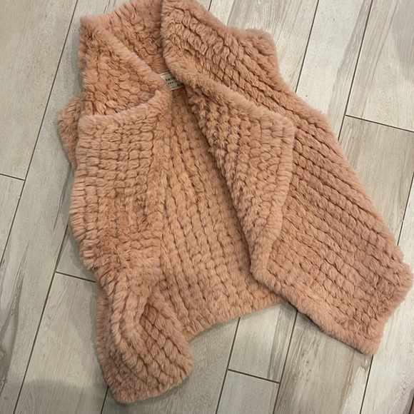 Bagatelle Faux Fur Vest - Picture 4 of 5